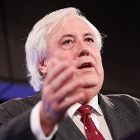 Clive Palmer accuses government of “duping” SMEs